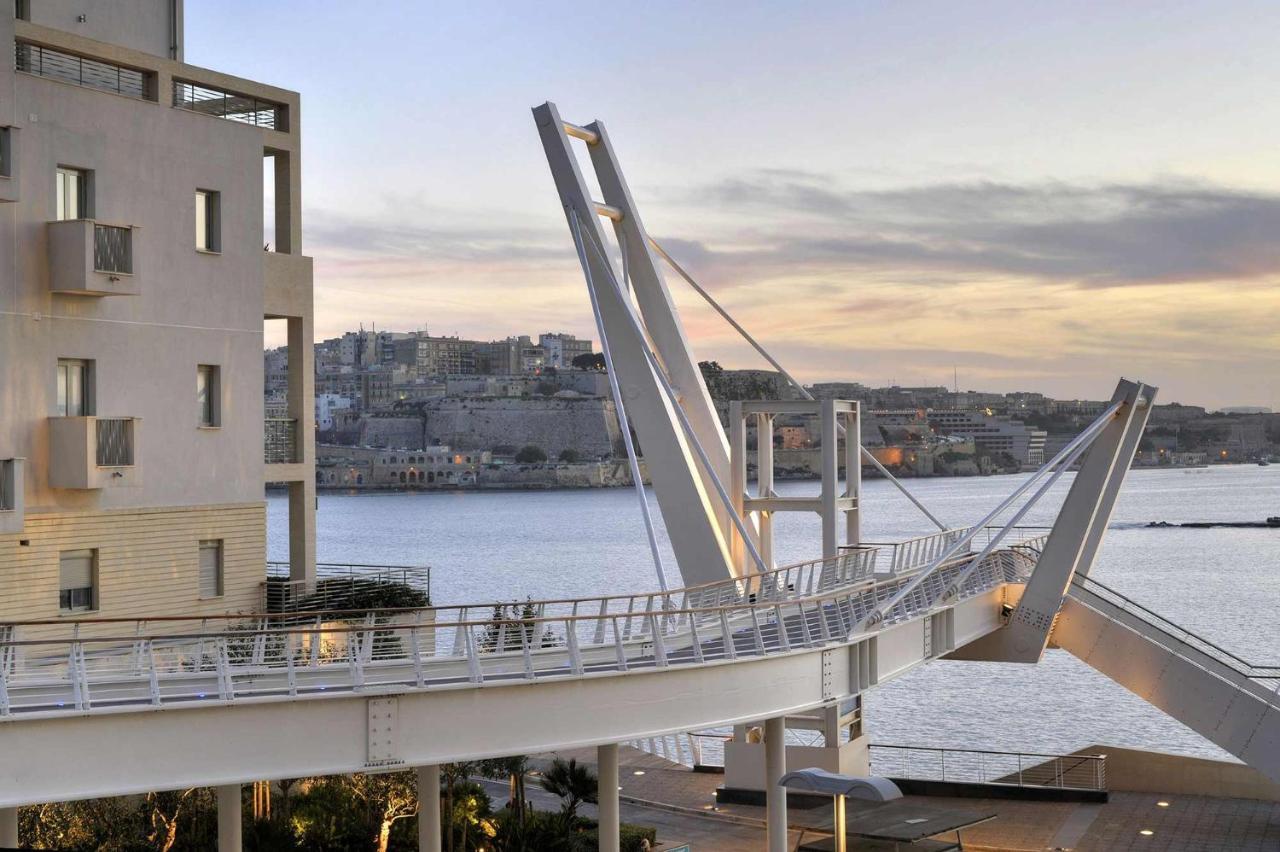 סליאמה Luxurious Apt With Ocean Views And Pool In Tigne Point מראה חיצוני תמונה
