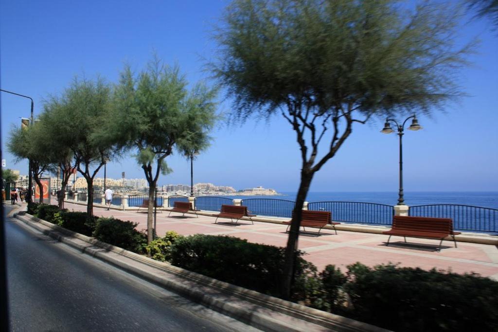 סליאמה Luxurious Apt With Ocean Views And Pool In Tigne Point מראה חיצוני תמונה