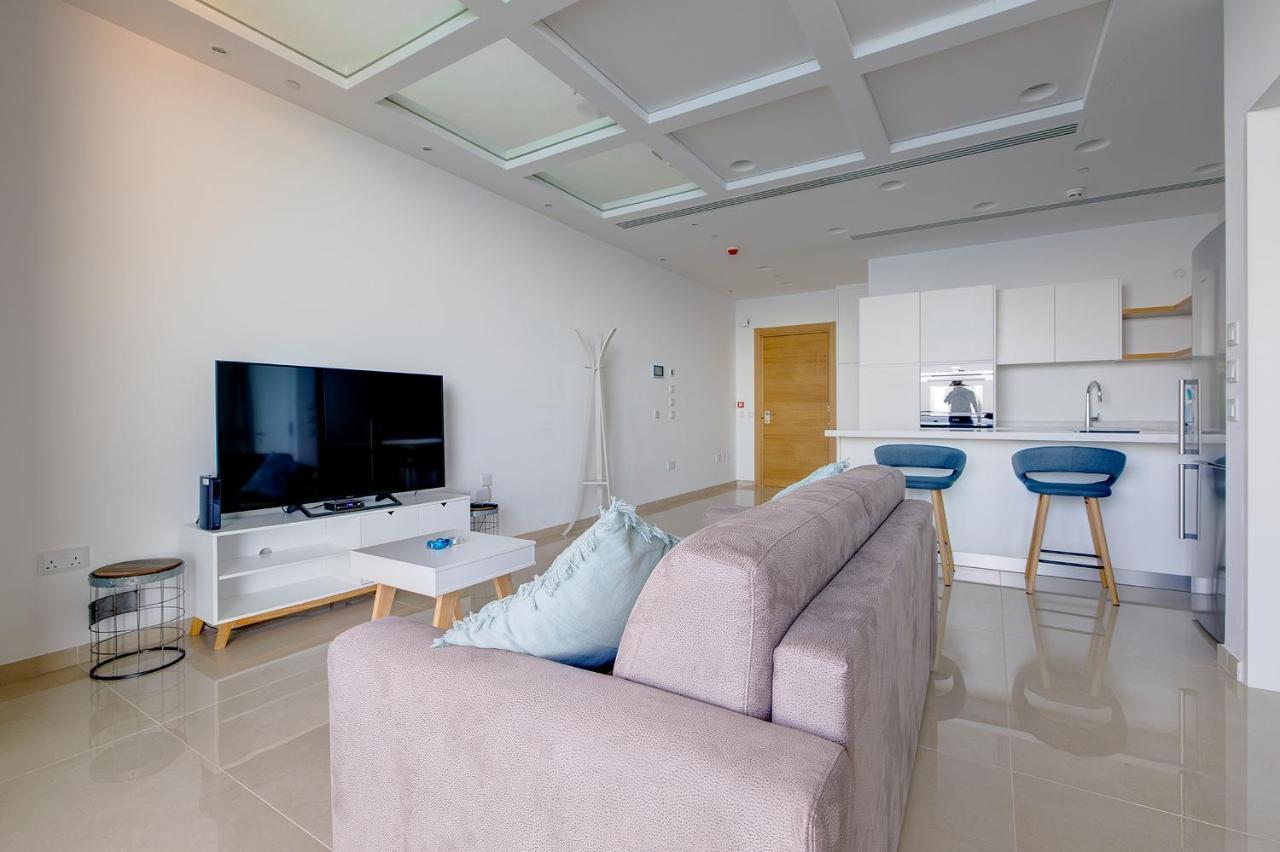 סליאמה Luxurious Apt With Ocean Views And Pool In Tigne Point מראה חיצוני תמונה